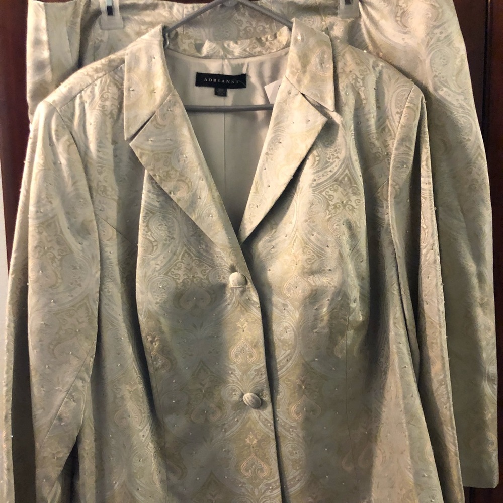 Brocade skirt suit. Pale green & off white/silver